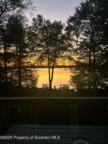 $1,785,000 | 1010 Crystal Lake Boulevard, Carbondale, PA 18407