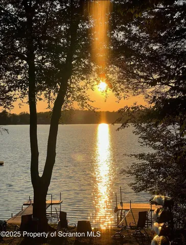 $1,785,000 | 1010 Crystal Lake Boulevard, Carbondale, PA 18407