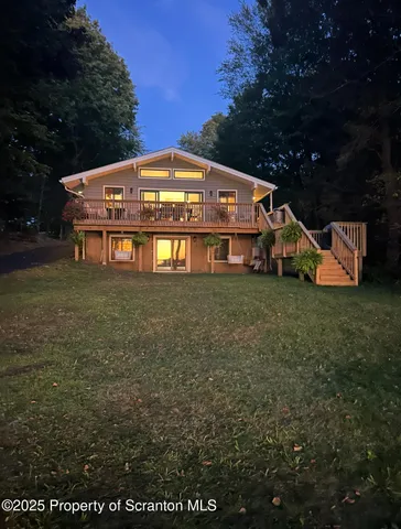 $1,785,000 | 1010 Crystal Lake Boulevard, Carbondale, PA 18407