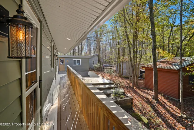 $1,785,000 | 1010 Crystal Lake Boulevard, Carbondale, PA 18407