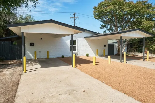 $1,095 | 8602 Fireside Drive, Unit A, Austin, TX 78758