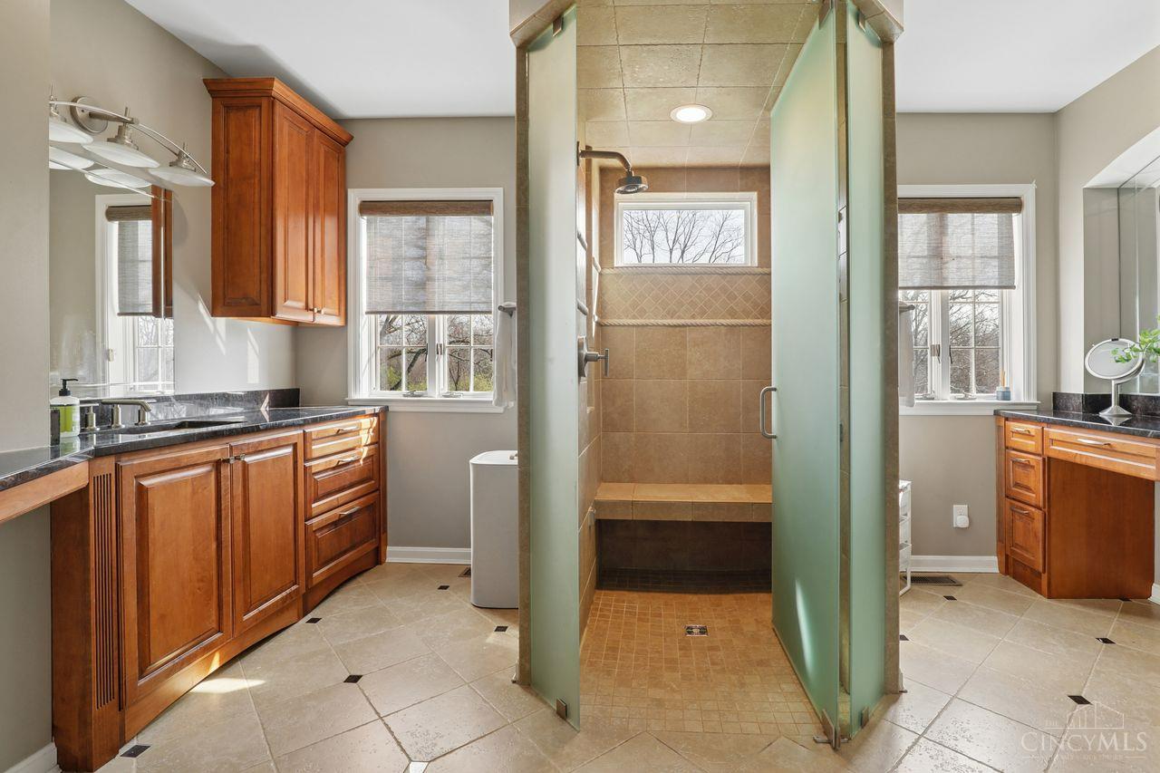 6721 Bennett Road Cincinnati, OH 45230 - Photo 30 of 80