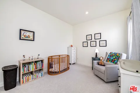 $1,095,000 | Undisclosed Address, Studio City, CA 91602