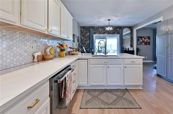 $415,000 | 1613 Brookdale Drive, Atchison, KS 66002