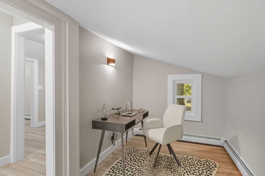 56 Marshall Street Springfield, MA 01109 - Photo 17 of 33