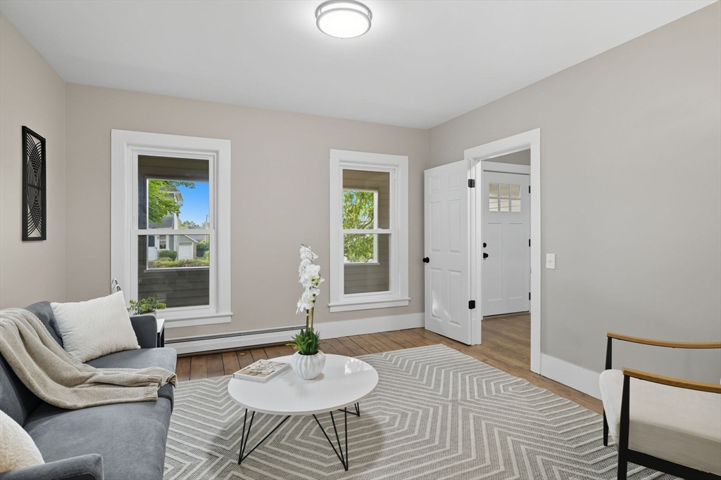 56 Marshall Street Springfield, MA 01109 - Photo 4 of 33