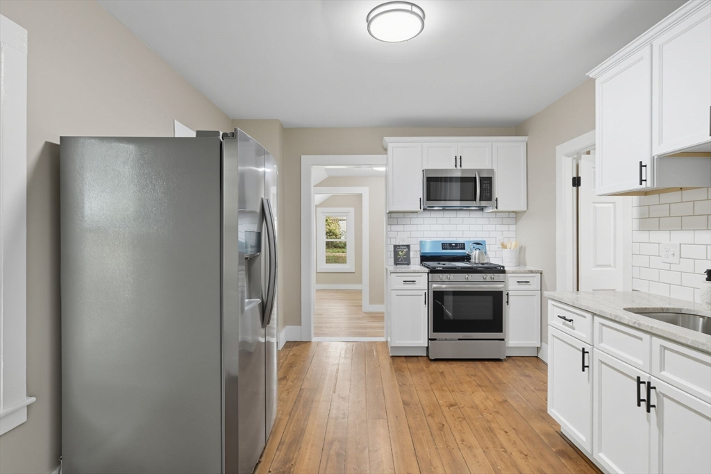 56 Marshall Street Springfield, MA 01109 - Photo 9 of 33