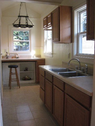 2712 North Prospect Road Peoria, IL 61603 - Photo 3 of 9 Gallery Image 3