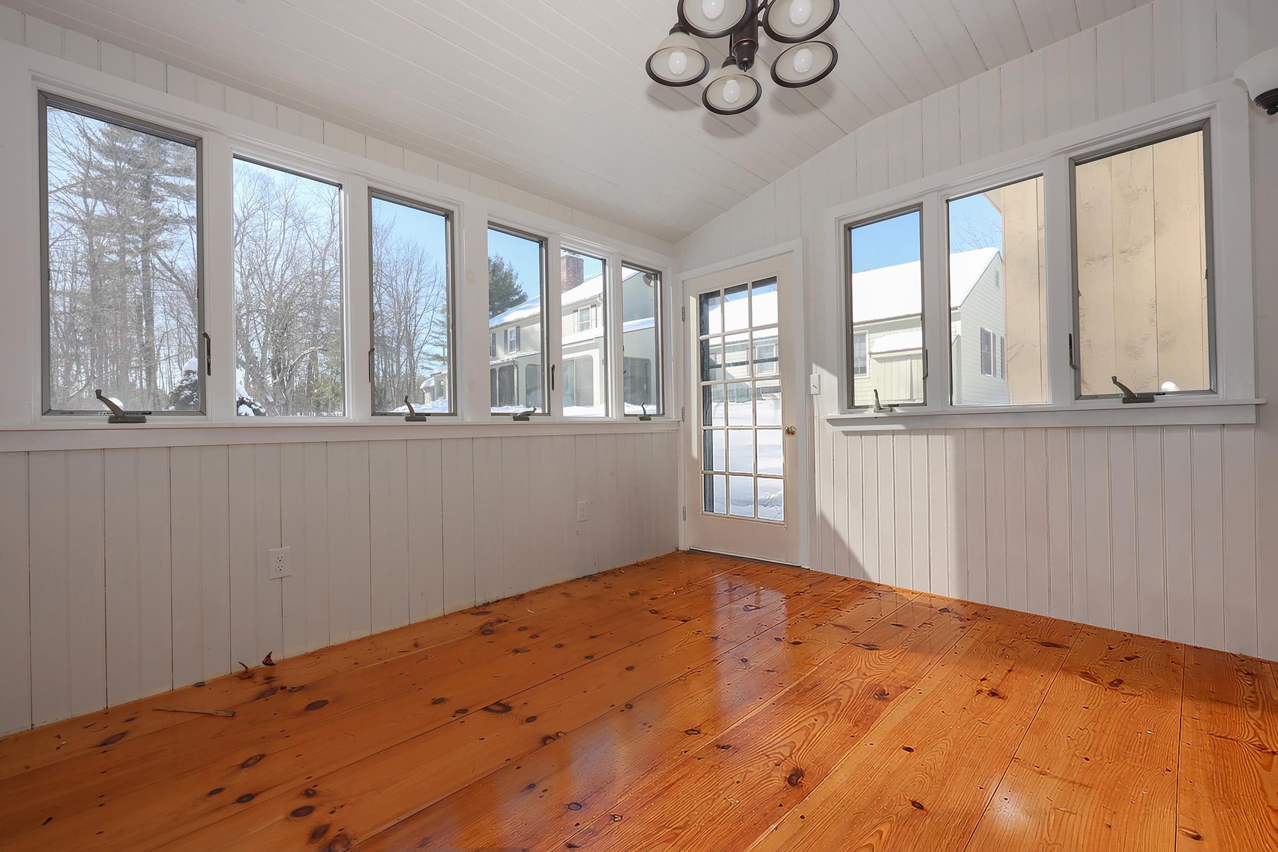 7 Colonial Square Peterborough, NH 03458 - Photo 13 of 24