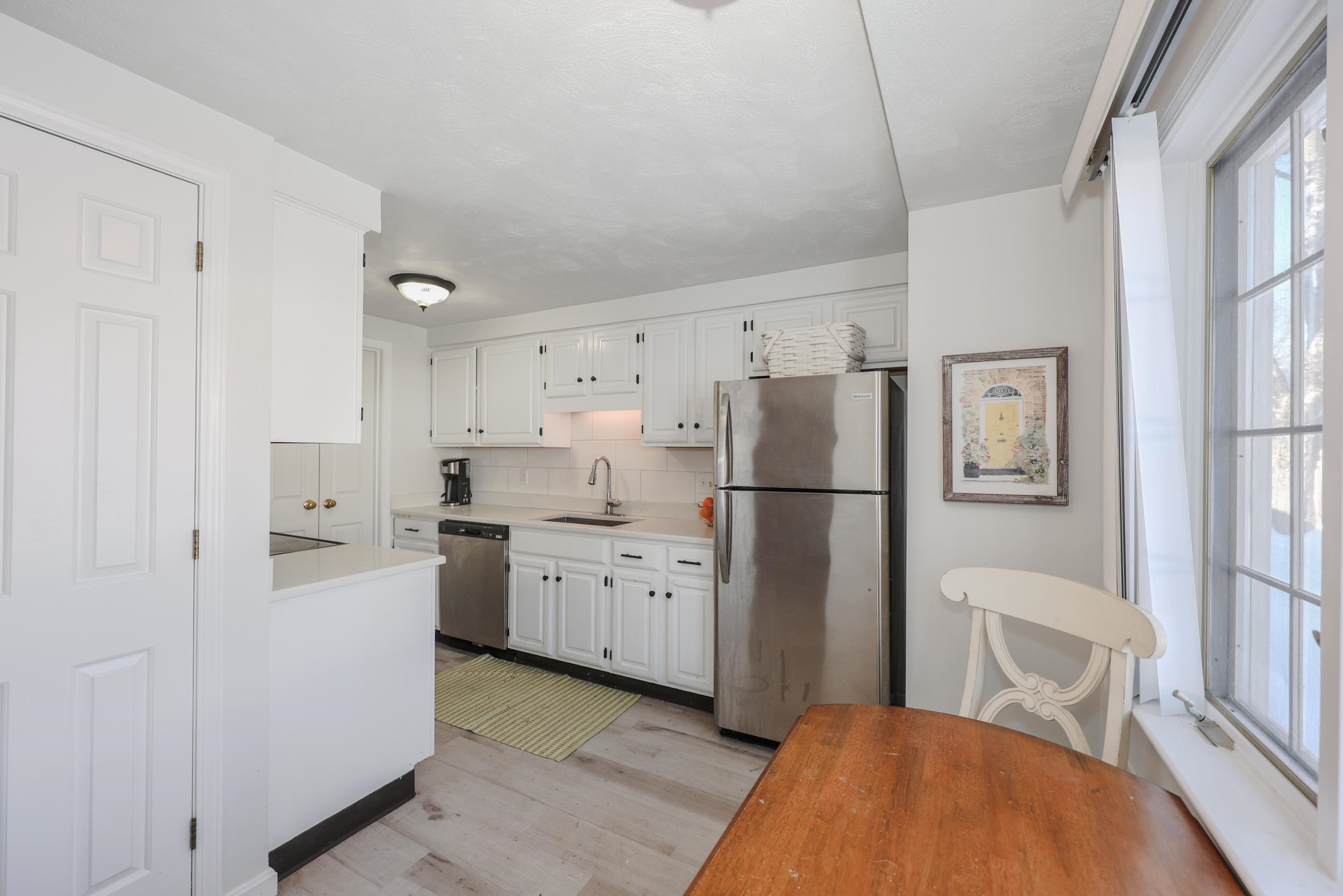 7 Colonial Square Peterborough, NH 03458 - Photo 5 of 24