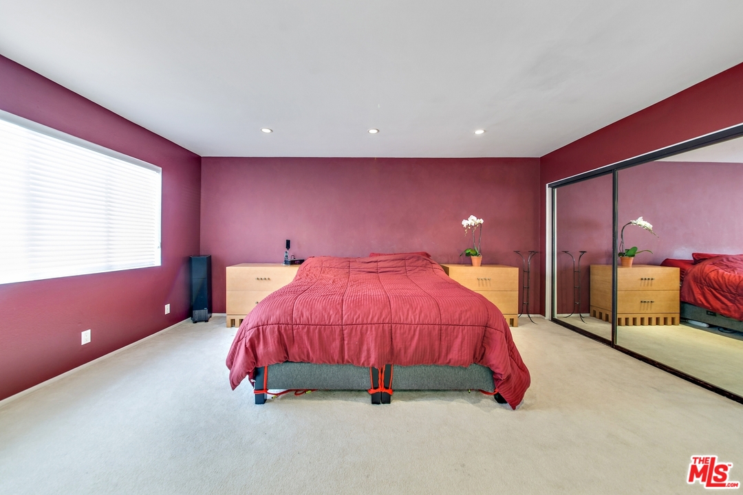4351 Alla Road, Unit 2 Marina del Rey, CA 90292 - Photo 17 of 31 Gallery Image 17