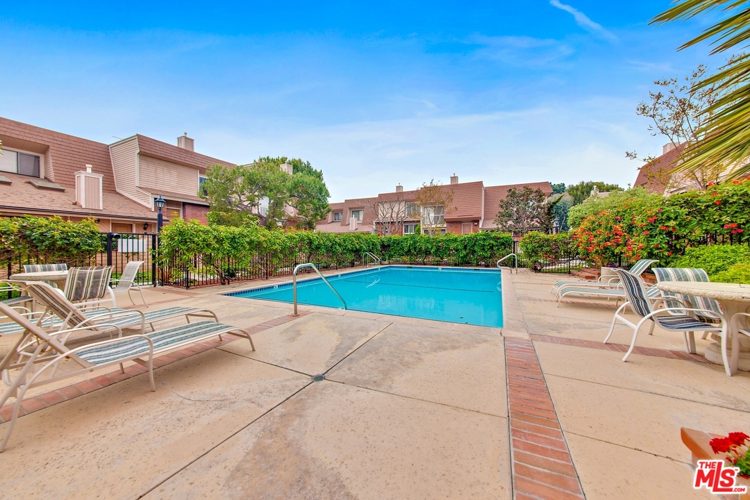 4351 Alla Road, Unit 2 Marina del Rey, CA 90292 - Photo 25 of 31 Gallery Image 25