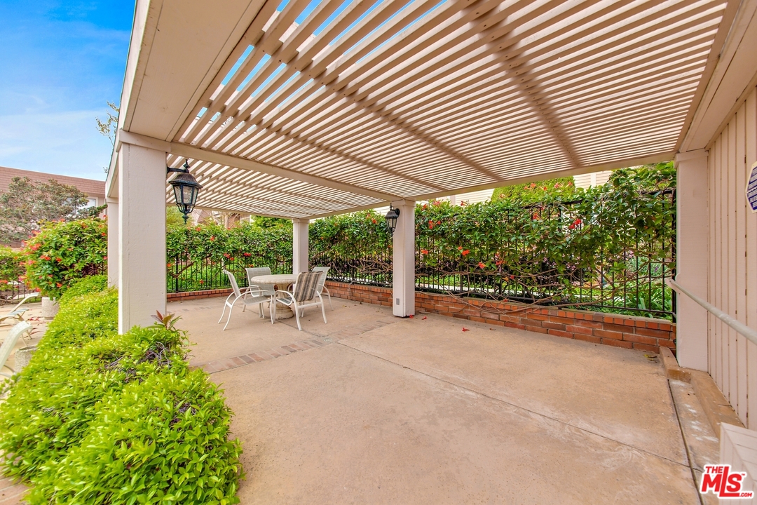 4351 Alla Road, Unit 2 Marina del Rey, CA 90292 - Photo 28 of 31 Gallery Image 28