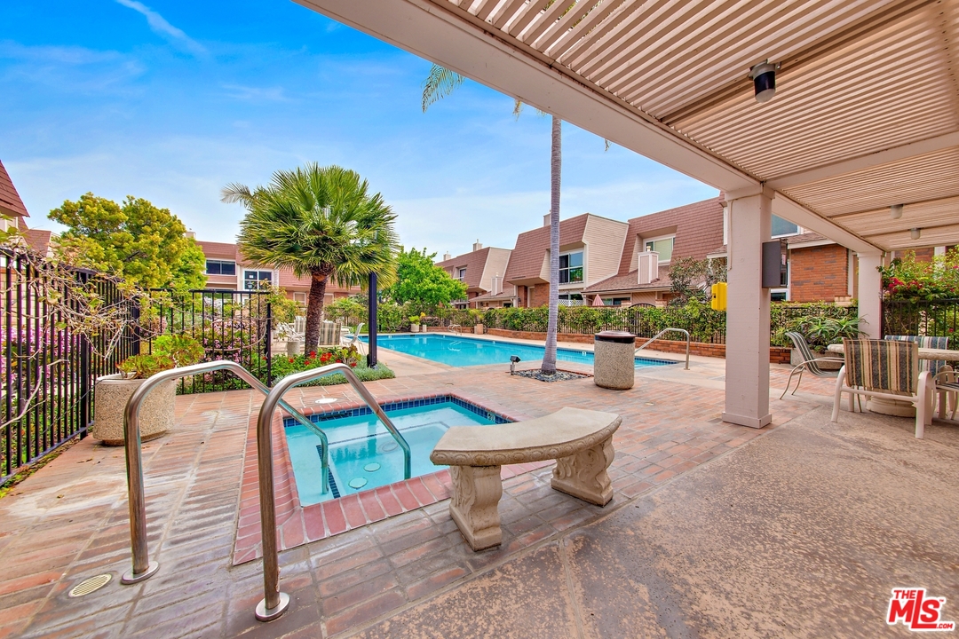 4351 Alla Road, Unit 2 Marina del Rey, CA 90292 - Photo 30 of 31 Gallery Image 30