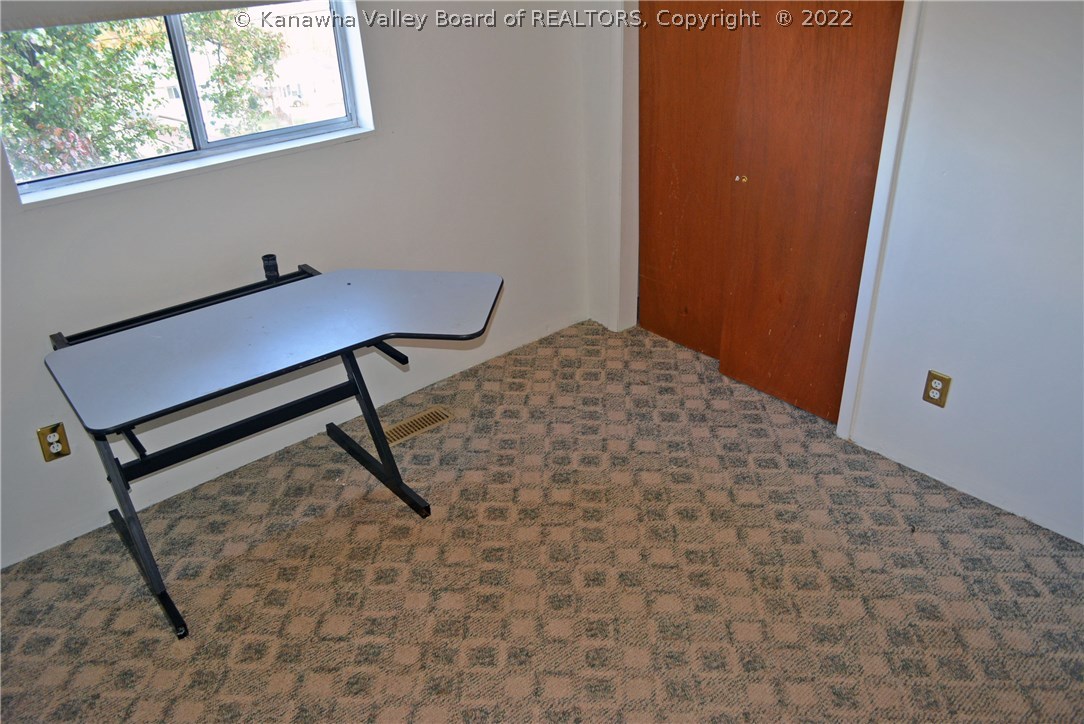 1111 Thorne Road Charleston, WV 25303 - Photo 10 of 25 Gallery Image 10