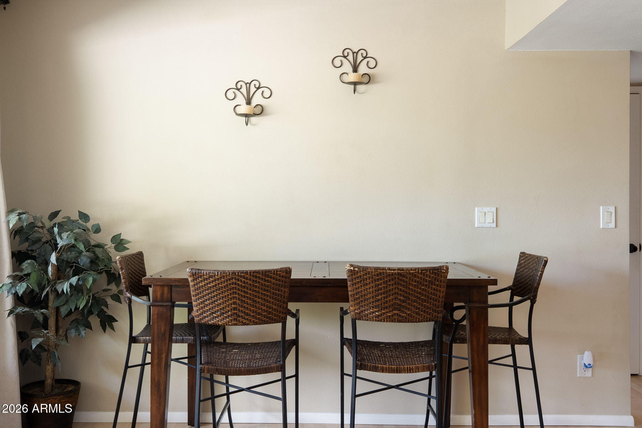 725 South Power Road, Unit 217 Mesa, AZ 85206 - Photo 13 of 33 Dining