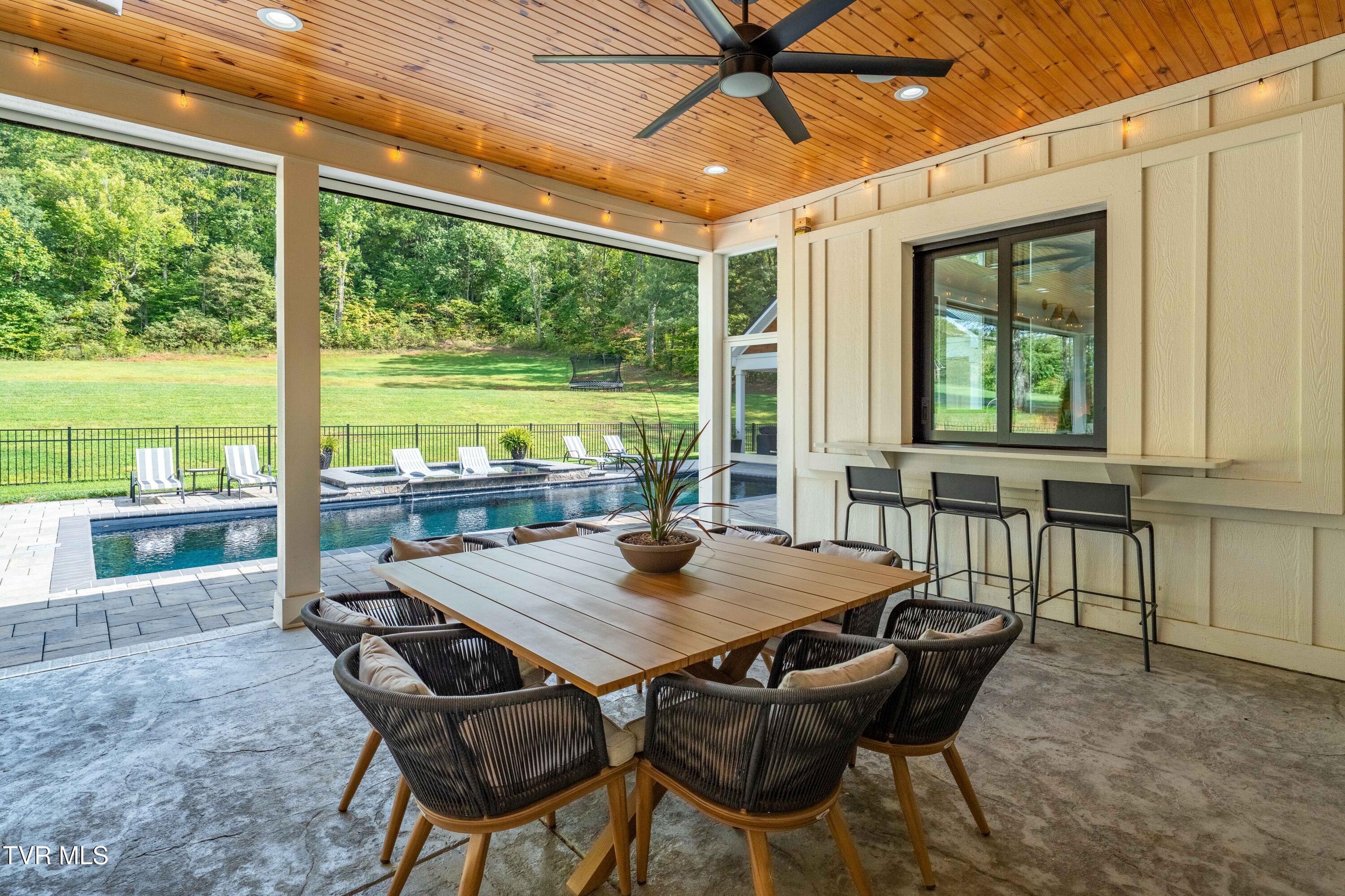 2333 Rock Springs Road Kingsport, TN 37664 - Photo 95 of 165 2333 Rock Springs Road (79 of 169)