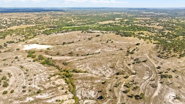 $1,500,000 | 5032 Kendalia Road, Blanco, TX 78606