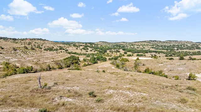 $1,500,000 | 5032 Kendalia Road, Blanco, TX 78606