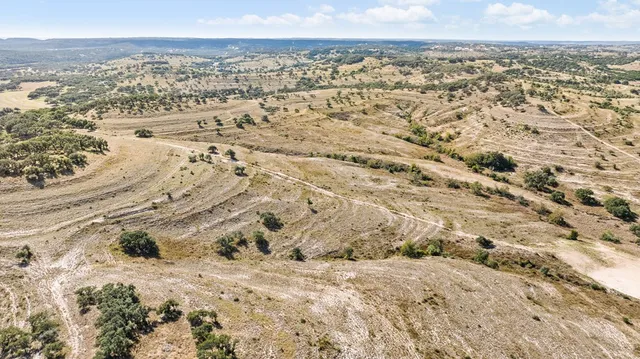 $1,500,000 | 5032 Kendalia Road, Blanco, TX 78606