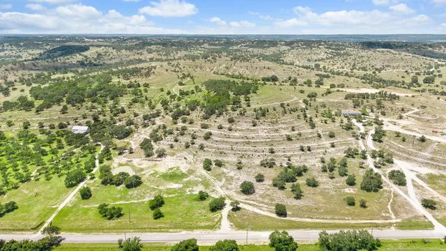 $1,500,000 | 5032 Kendalia Road, Blanco, TX 78606