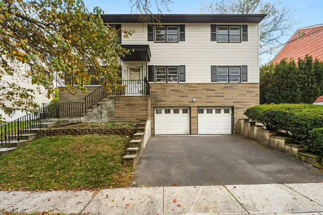 $3,000 | 235 Lakewood Drive, Unit 2, Bloomfield, NJ 07003