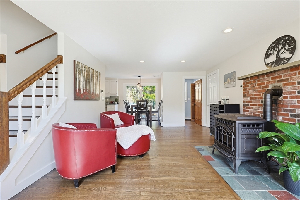 5 Stewart Street Hopkinton, MA 01748 - Photo 8 of 36