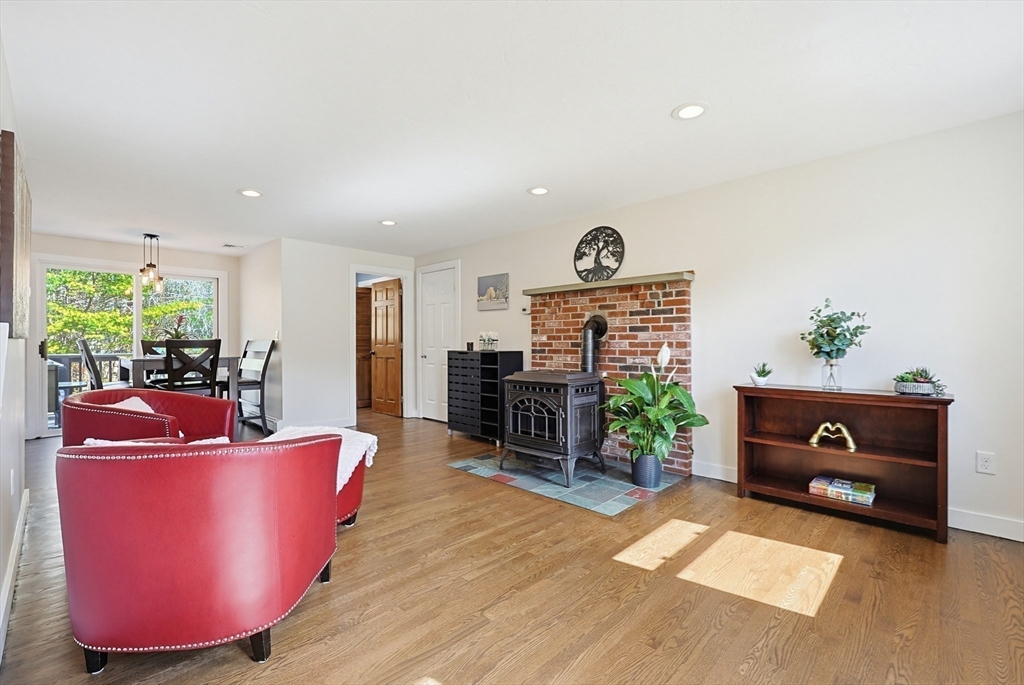 5 Stewart Street Hopkinton, MA 01748 - Photo 9 of 36
