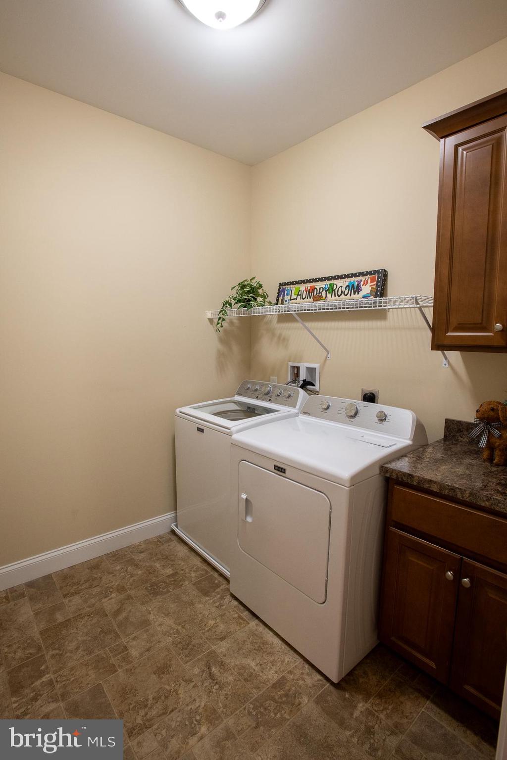 113 Crest View Carlisle, PA 17013 - Photo 28 of 35