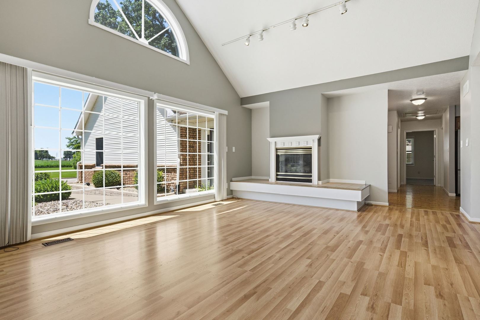 15863 East 2120 N Road Pontiac, IL 61764 - Photo 14 of 49