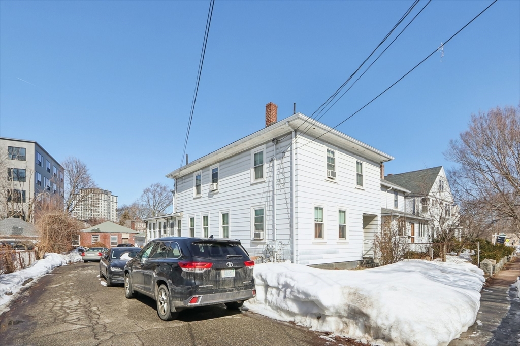 44 Elm Street Quincy, MA 02169 - Photo 4 of 37