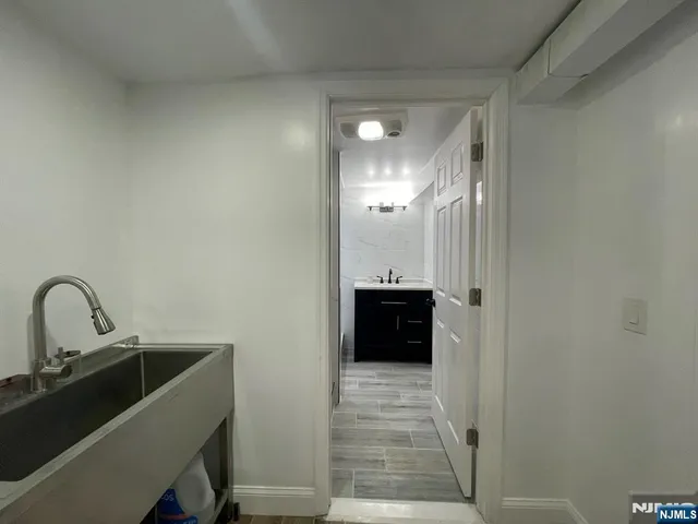 $4,000 | 11 Raymond Place, Hawthorne, NJ 07506