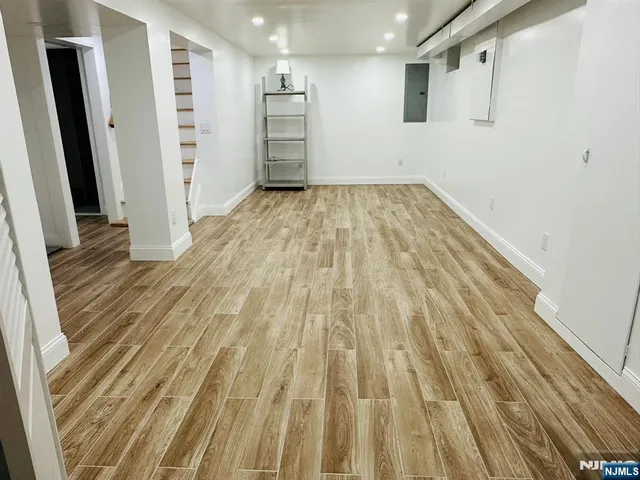 $4,000 | 11 Raymond Place, Hawthorne, NJ 07506