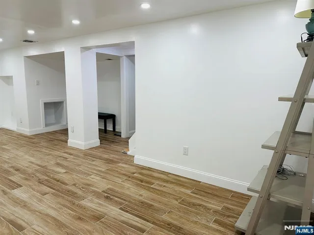 $4,000 | 11 Raymond Place, Hawthorne, NJ 07506