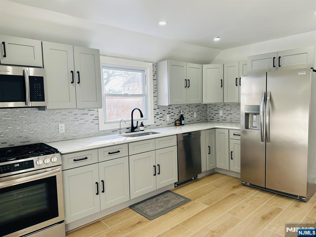 11 Raymond Place Hawthorne, NJ 07506 - Photo 10 of 40