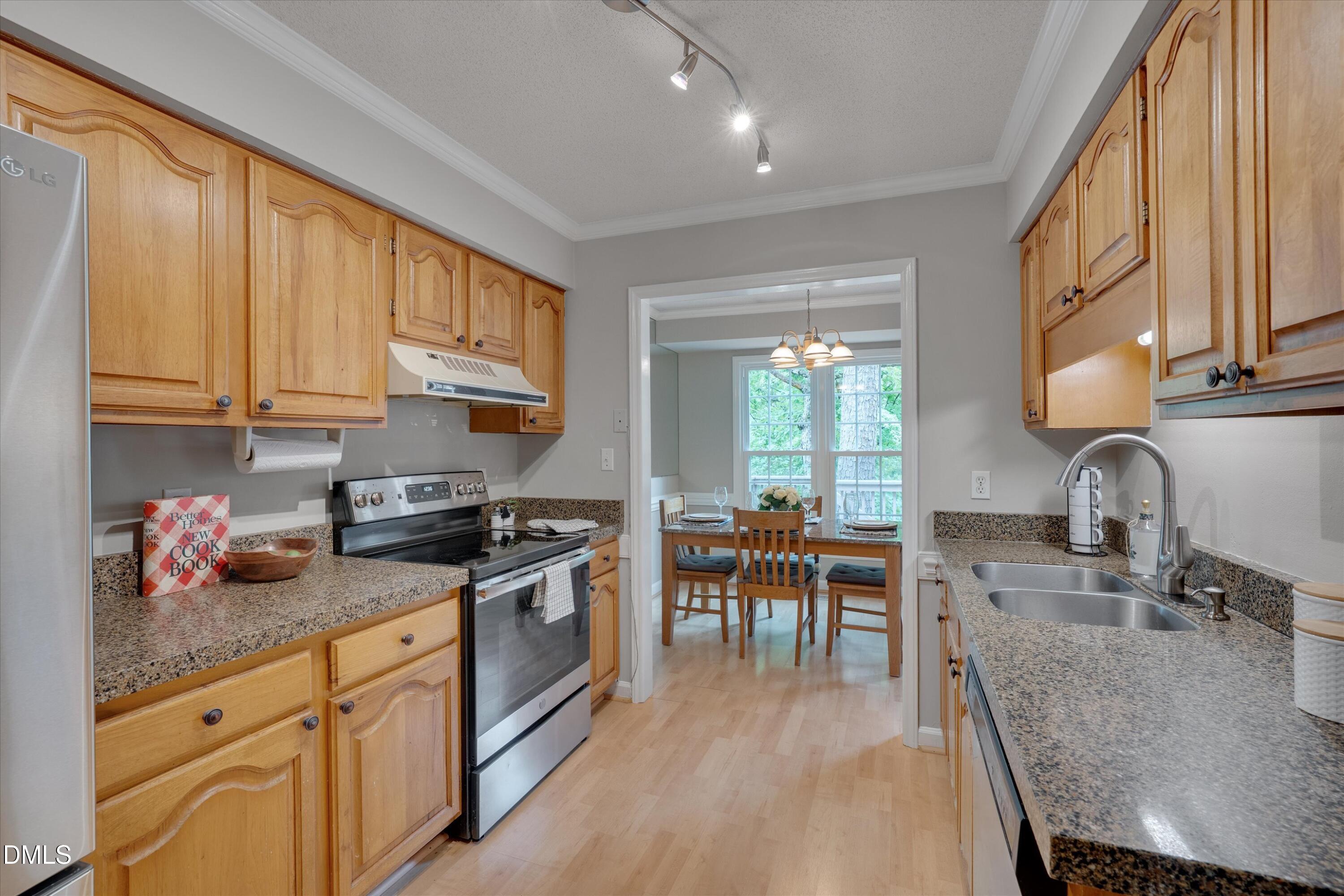4600 Hamptonshire Drive Raleigh, NC 27613 - Photo 13 of 35 13-4600 Hamptonshire Drive-13