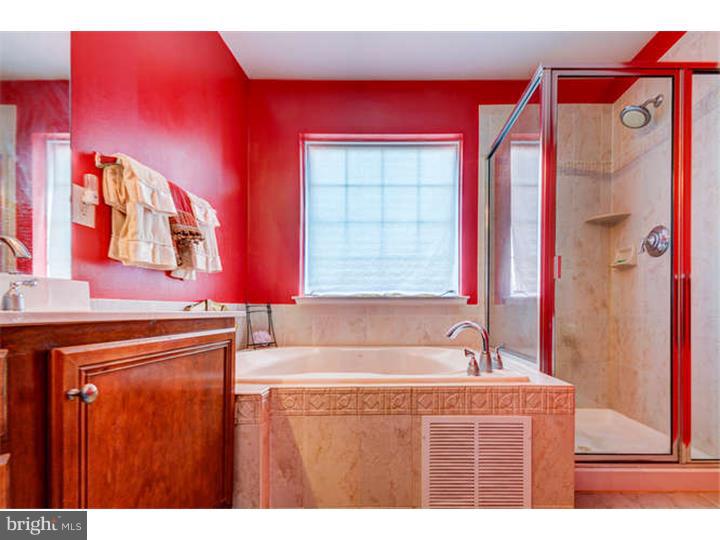 74 Cayuga Road Bordentown, NJ 08505 - Photo 16 of 23 Master Bathroom