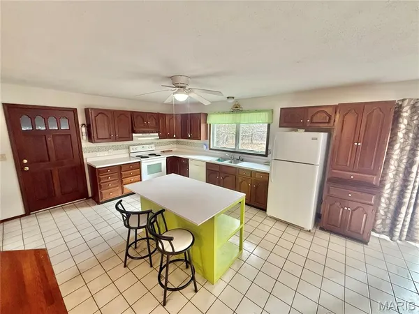 $389,900 | 10289 Hwy J, Perryville, MO 63775