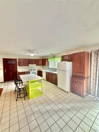 $389,900 | 10289 Hwy J, Perryville, MO 63775