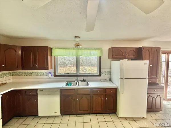 $389,900 | 10289 Hwy J, Perryville, MO 63775