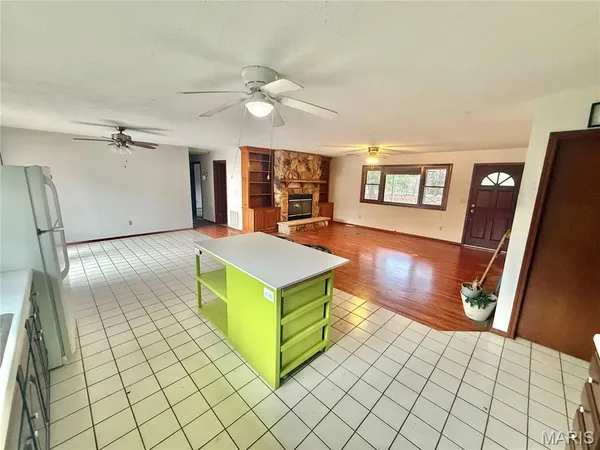$389,900 | 10289 Hwy J, Perryville, MO 63775