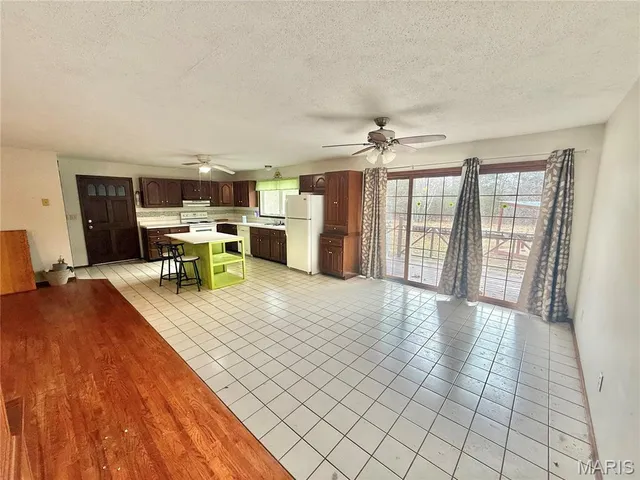 $399,900 | 10289 Hwy J, Perryville, MO 63775