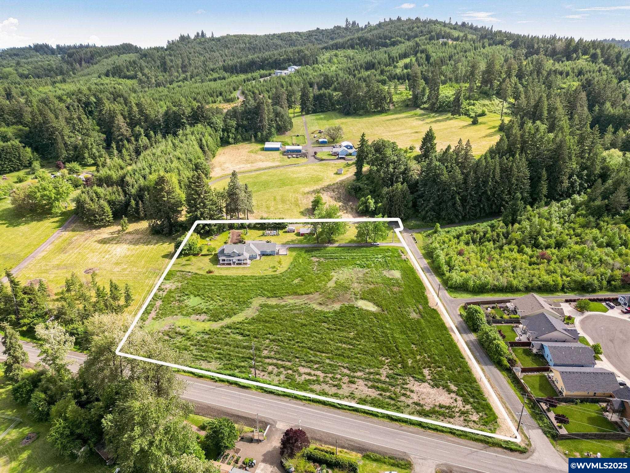 2030 Southeast Godsey Road Dallas, OR 97338 - Photo 5 of 48 Gallery Image 5