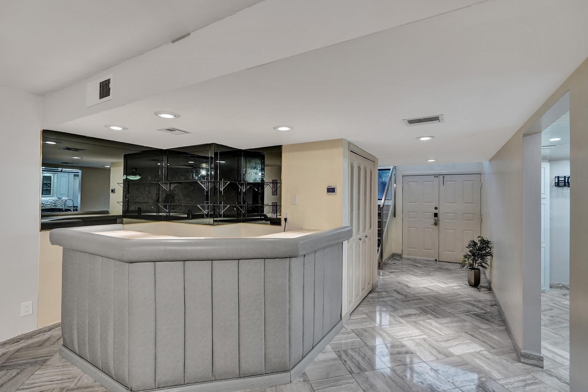 101 Southwest 96th Terrace, Unit 204 Plantation, FL 33324 - Photo 14 of 56 Photo 14