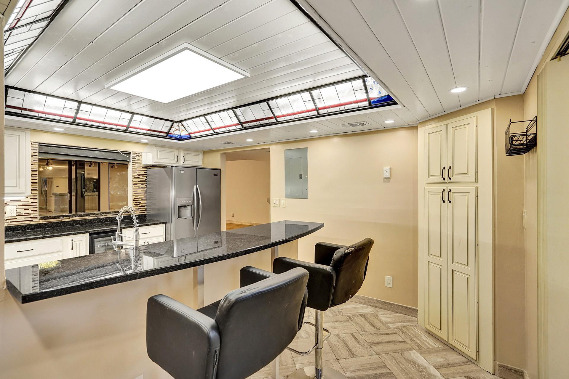 101 Southwest 96th Terrace, Unit 204 Plantation, FL 33324 - Photo 18 of 56 Photo 18