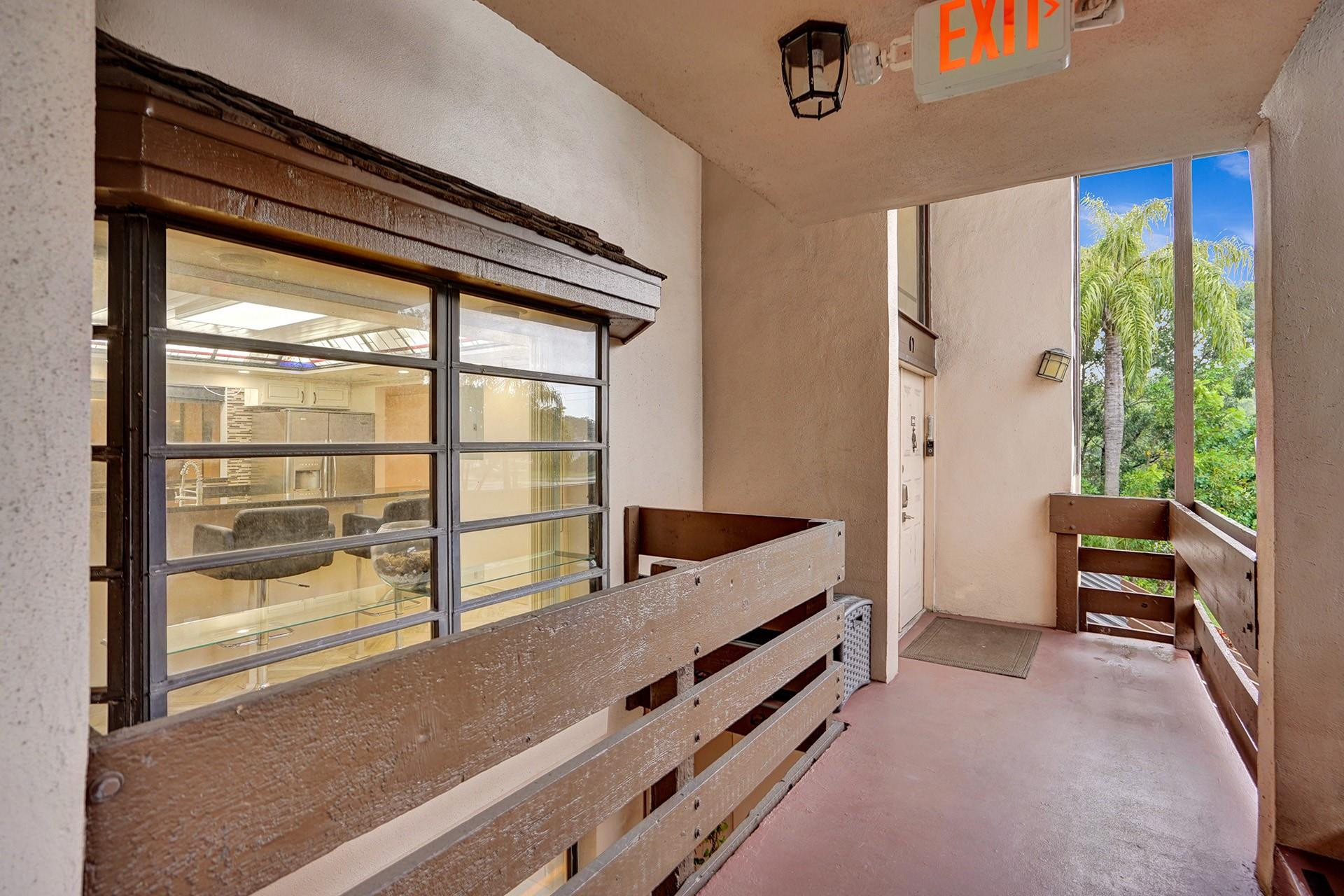 101 Southwest 96th Terrace, Unit 204 Plantation, FL 33324 - Photo 4 of 56 Photo 4