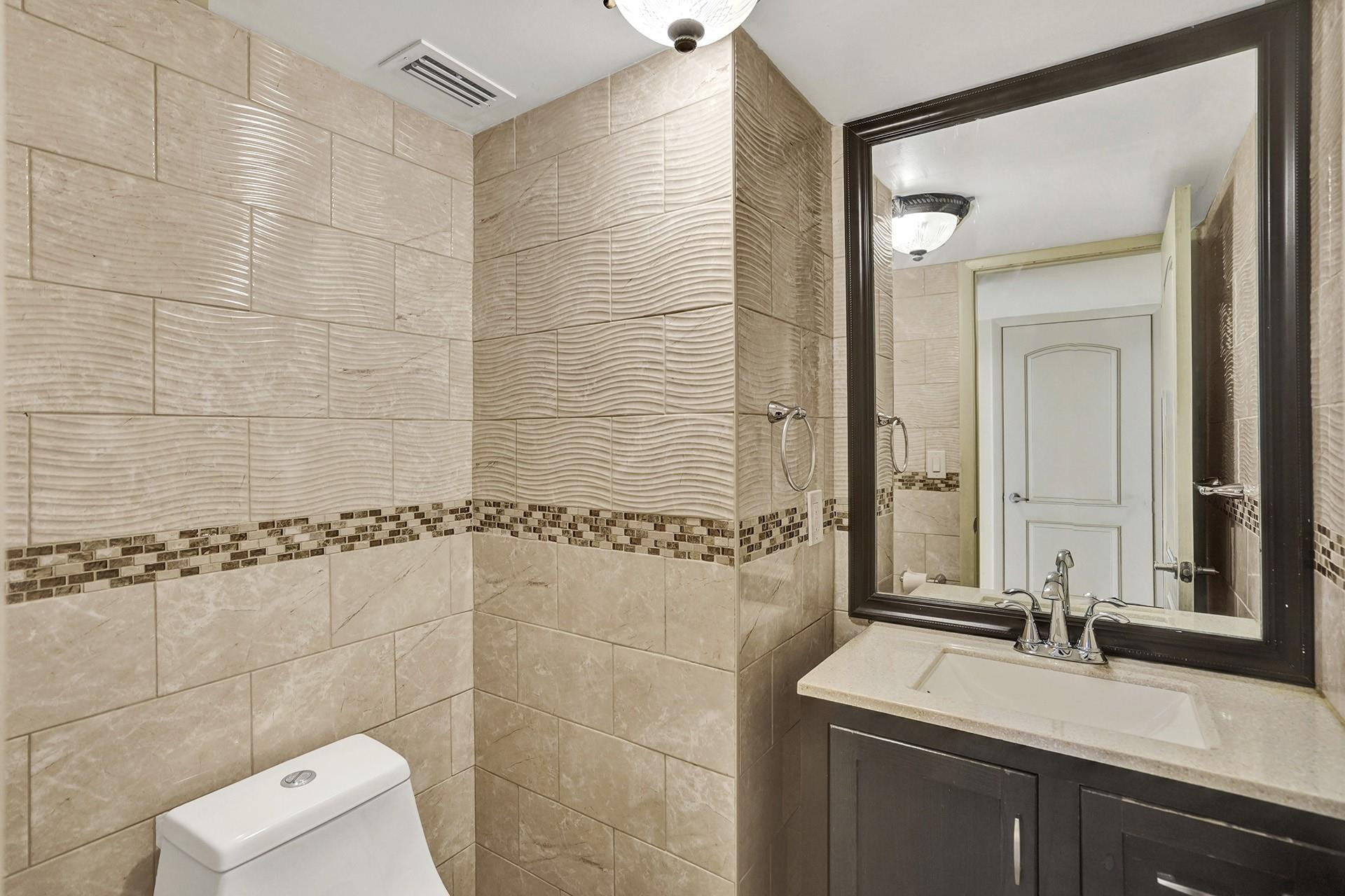 101 Southwest 96th Terrace, Unit 204 Plantation, FL 33324 - Photo 7 of 56 Photo 7