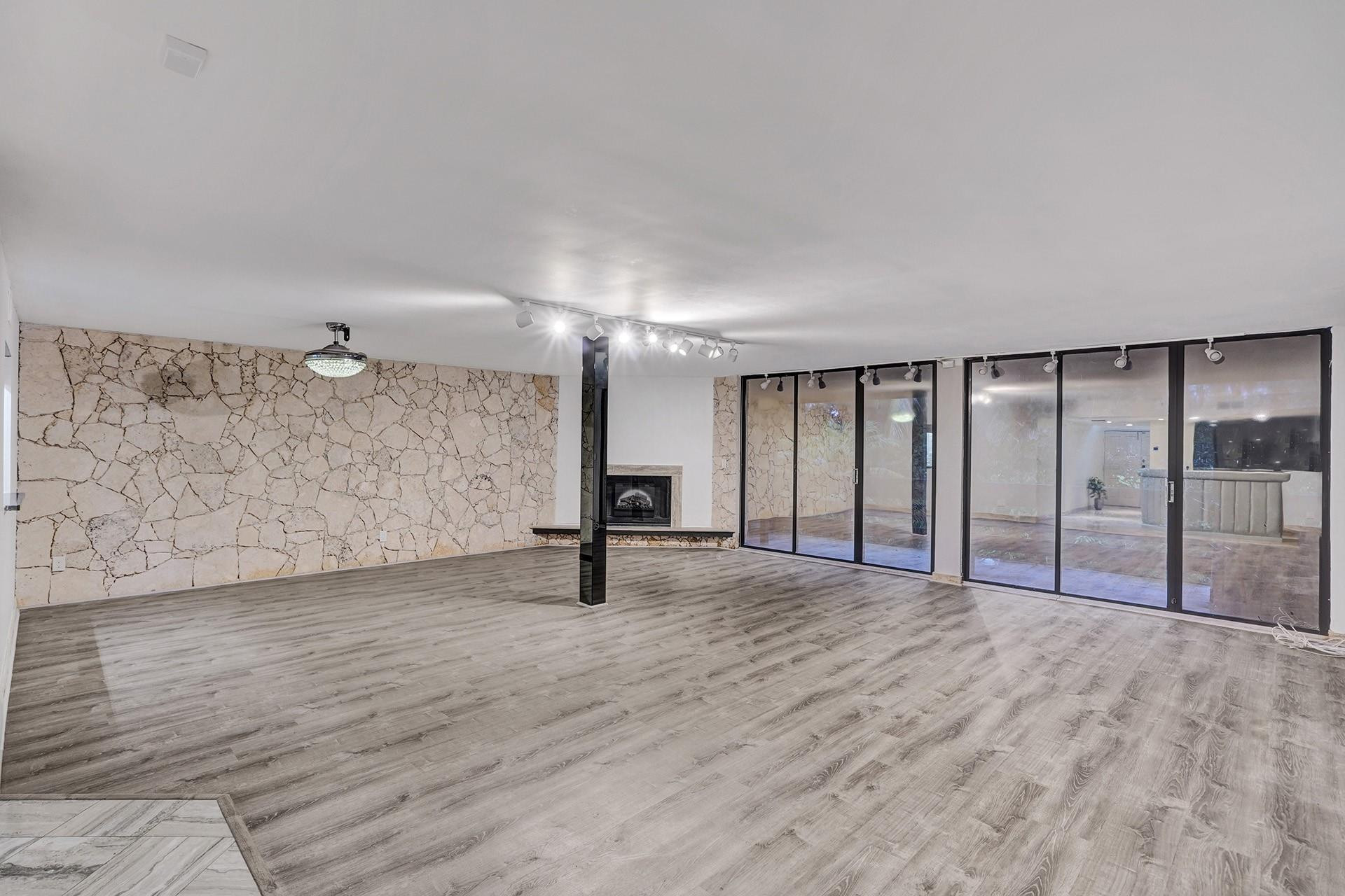 101 Southwest 96th Terrace, Unit 204 Plantation, FL 33324 - Photo 9 of 56 Photo 9