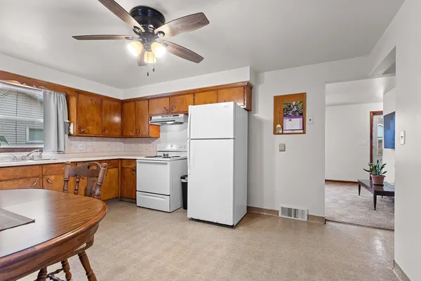 $229,900 | 1146 Taft Street, Little Chute, WI 54140