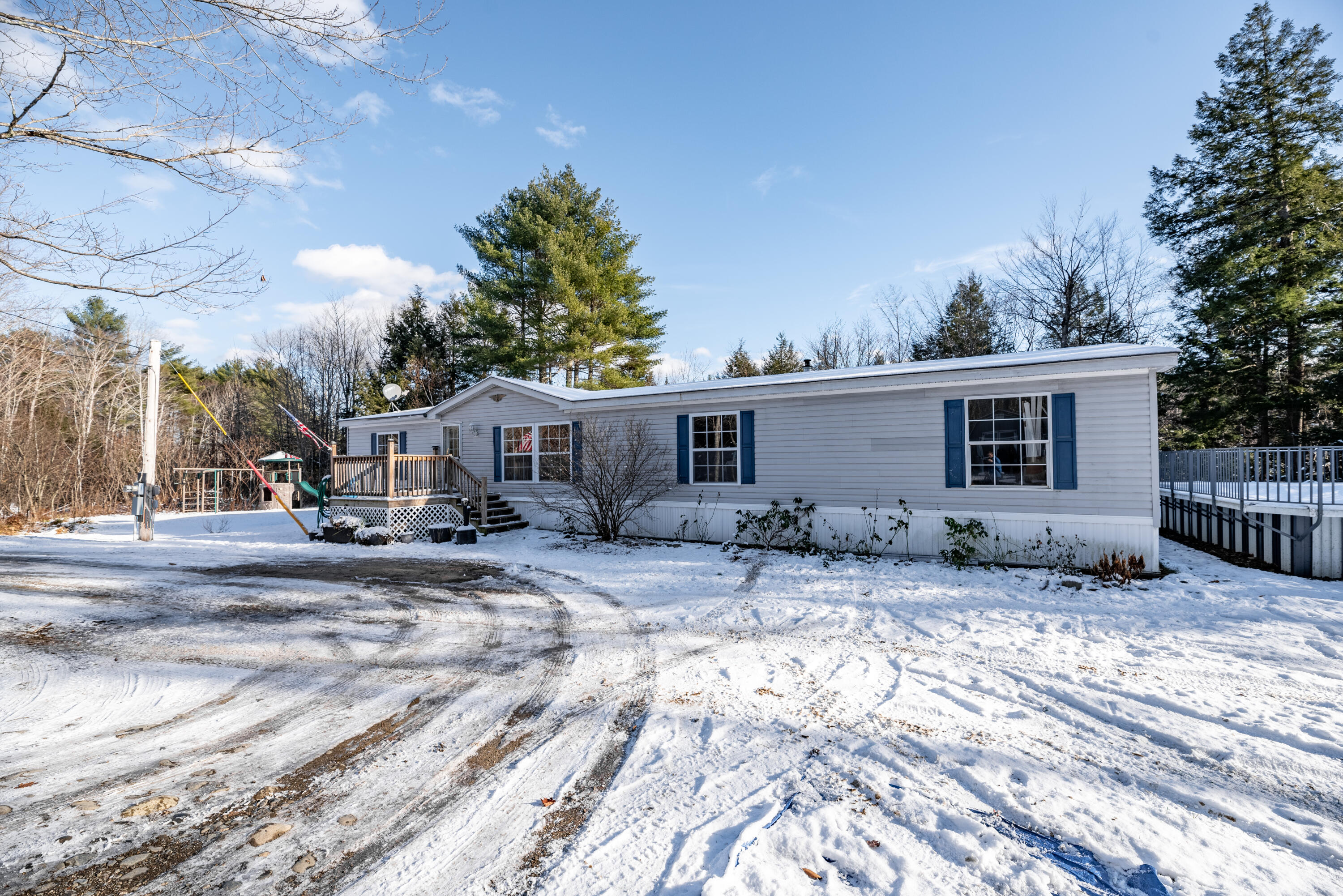 85 Maple Grove China, ME 04358 - Photo 3 of 30 Exterior